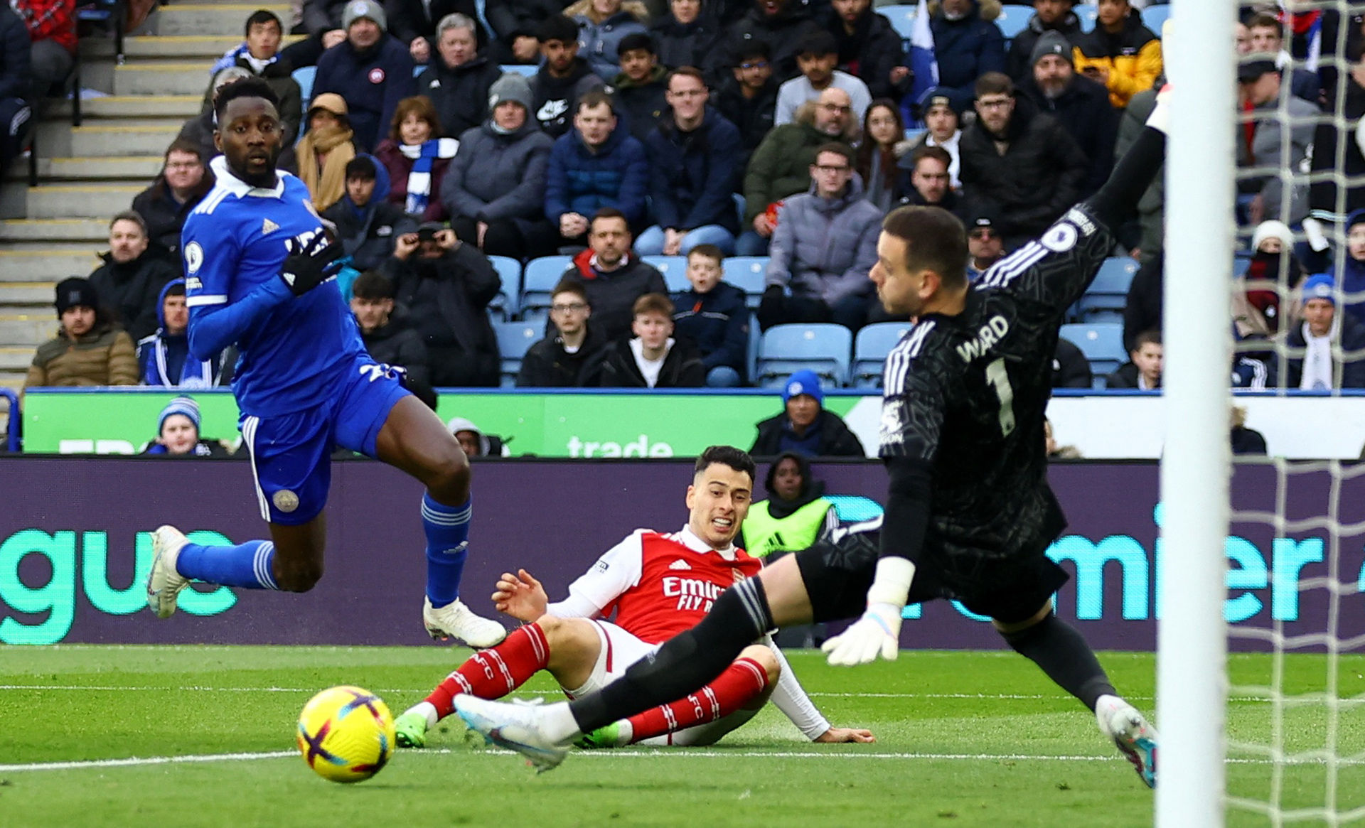 几个月里 几个月里