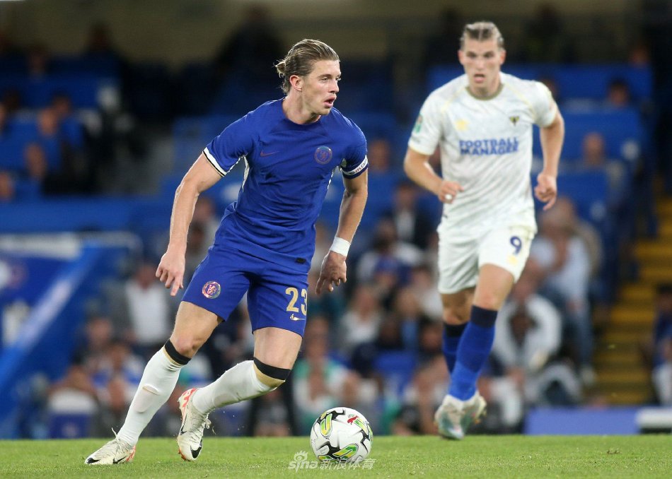 在阿联酋 在阿联酋